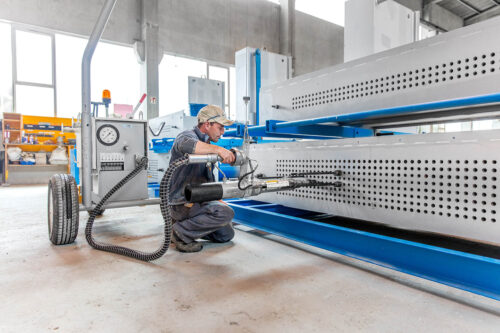 Устройство для натяжения арматуры